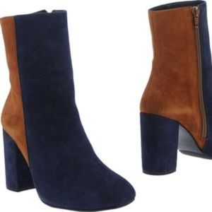 HELIĀ Ankle Boots